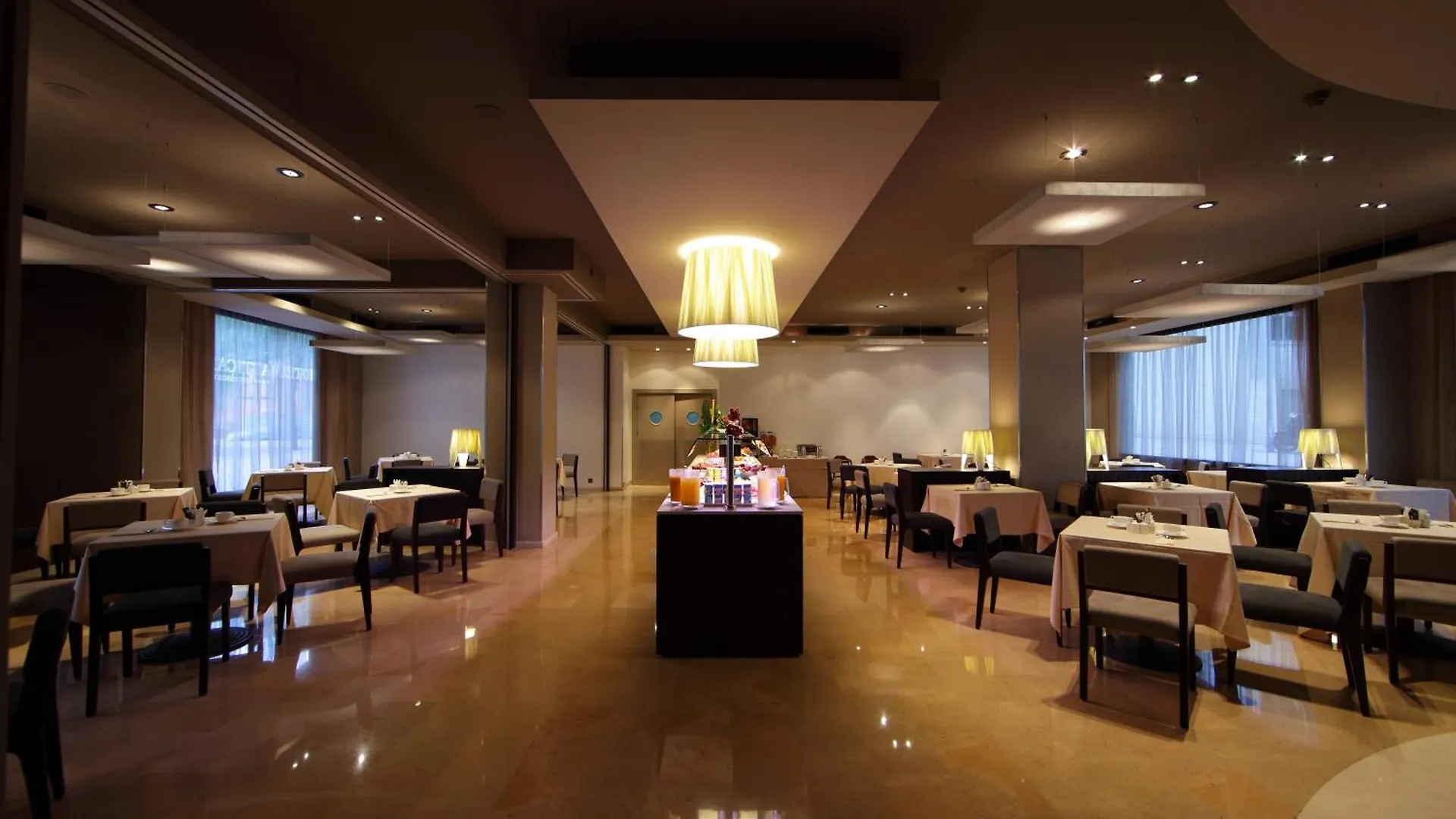 Attica 21 Barcelona Mar Hotell